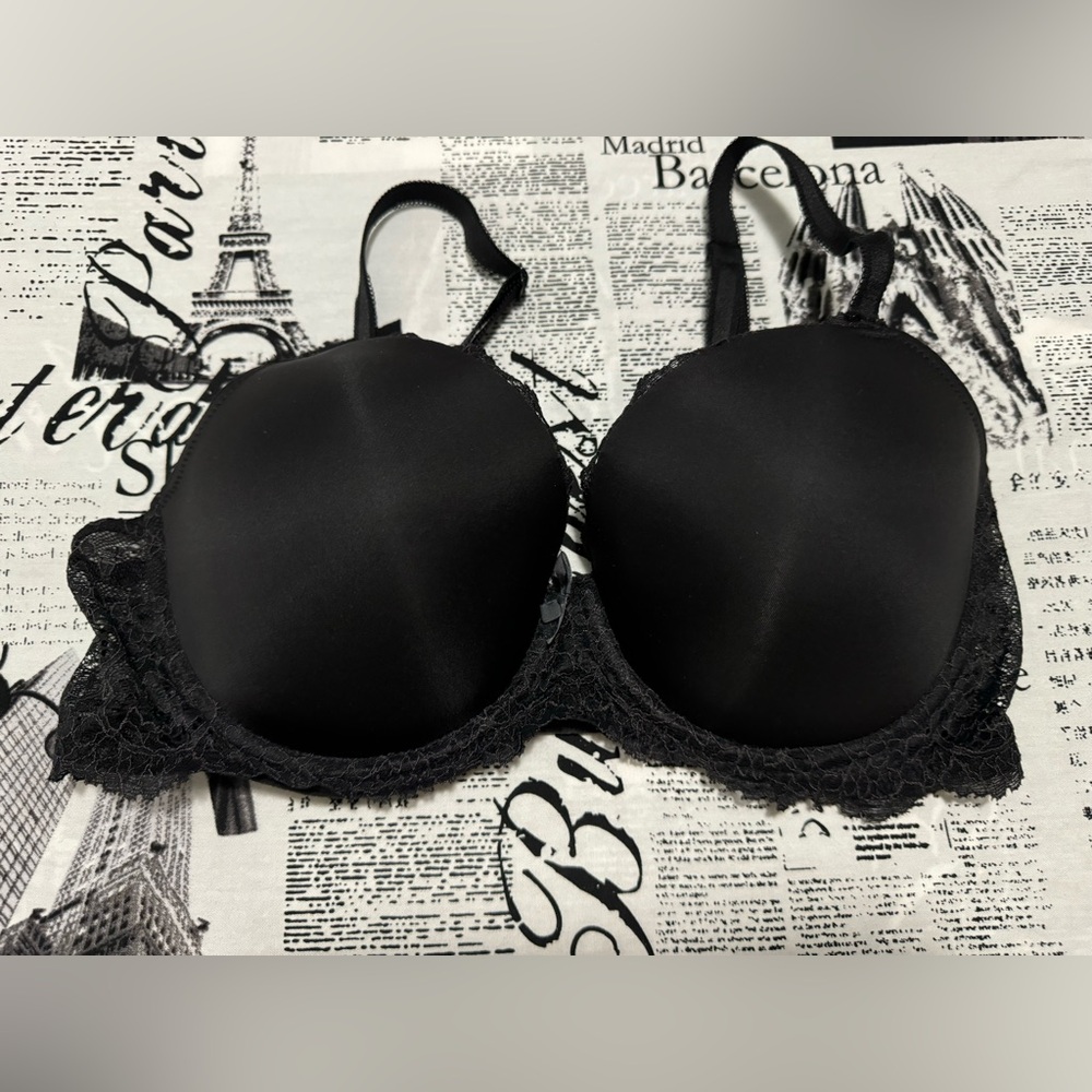 VS Dream Angels Demi 34DD in black - Picture 1 of 3